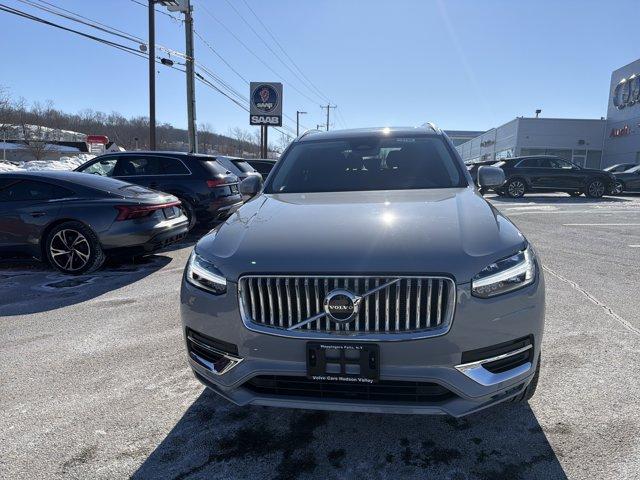 Volvo XC90 2025