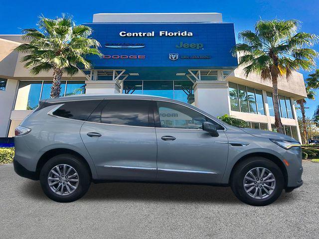 Buick Enclave 2023