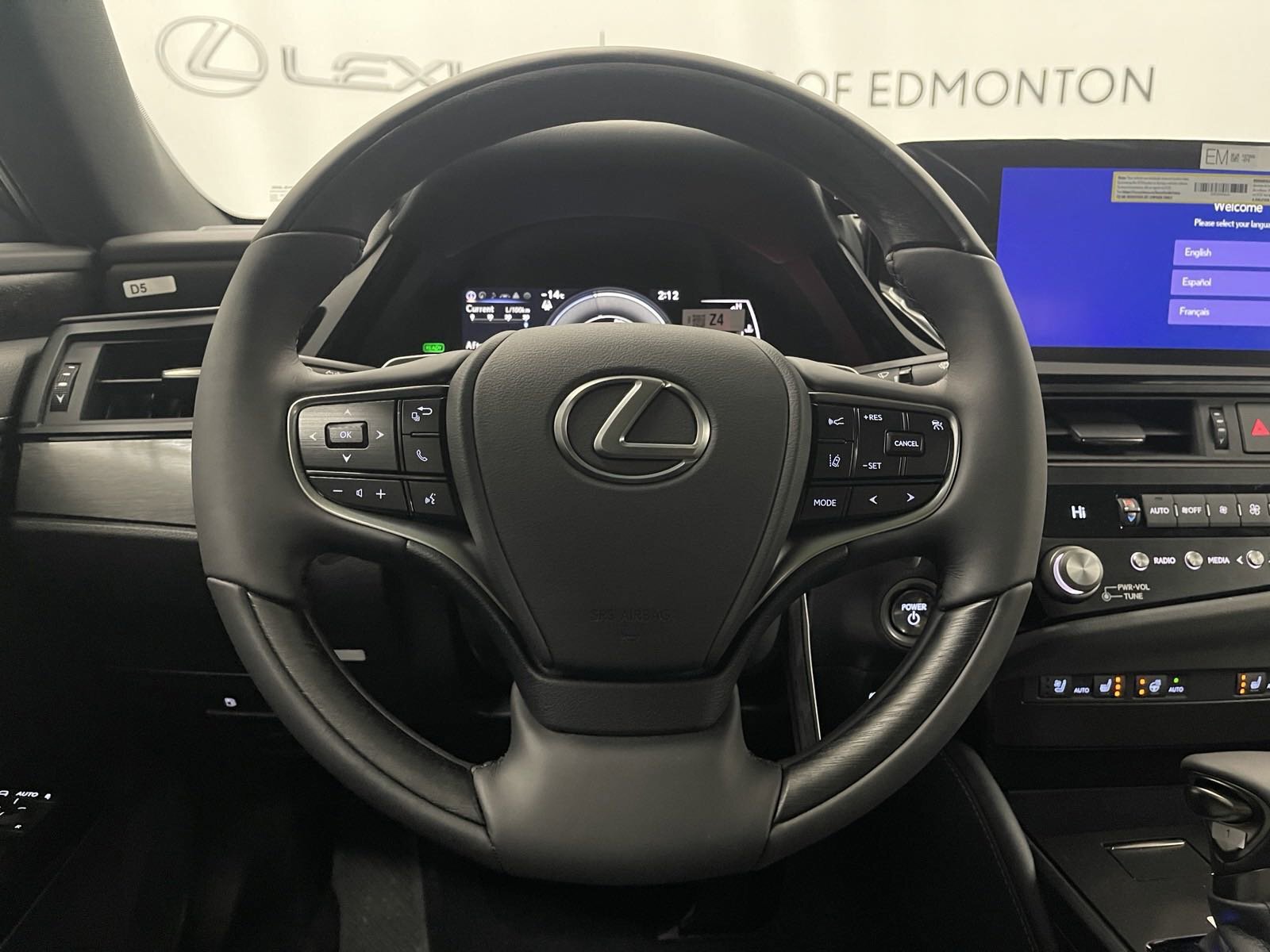 Lexus ES 2025