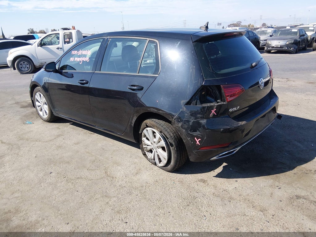 Volkswagen Golf 2021