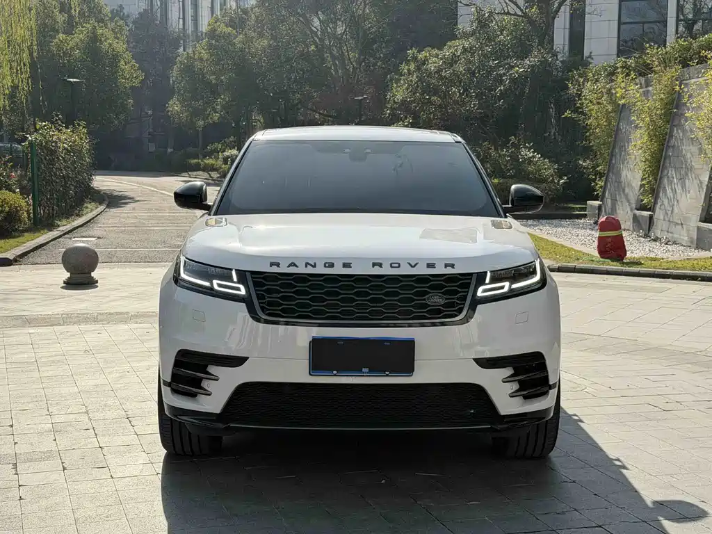 Land Rover Range Rover Velar 2021
