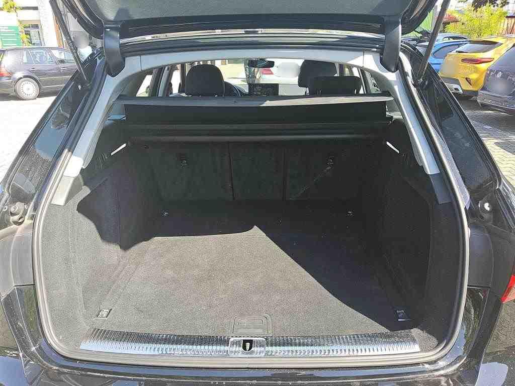 Audi A4 2023