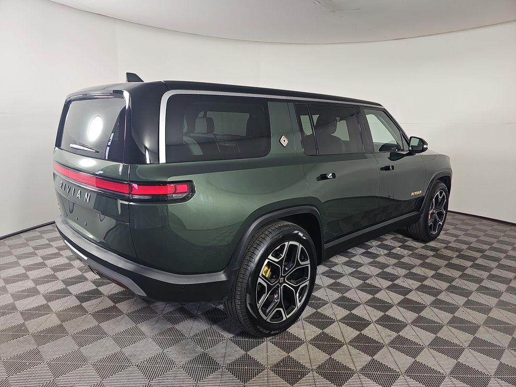 Rivian R1S 2024