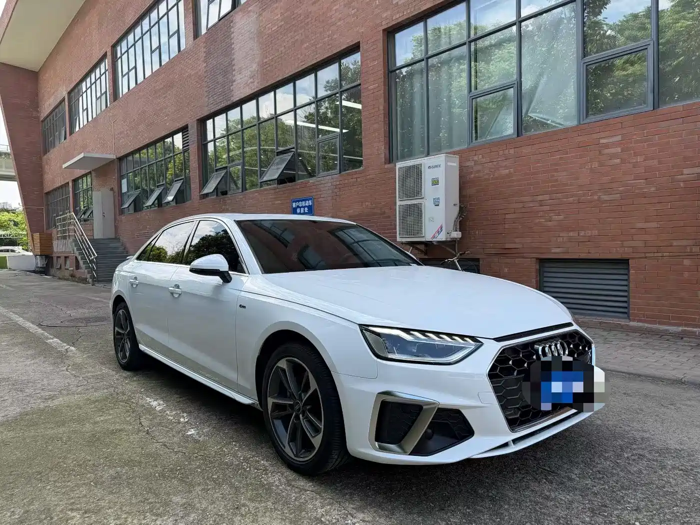 Audi A4 2024