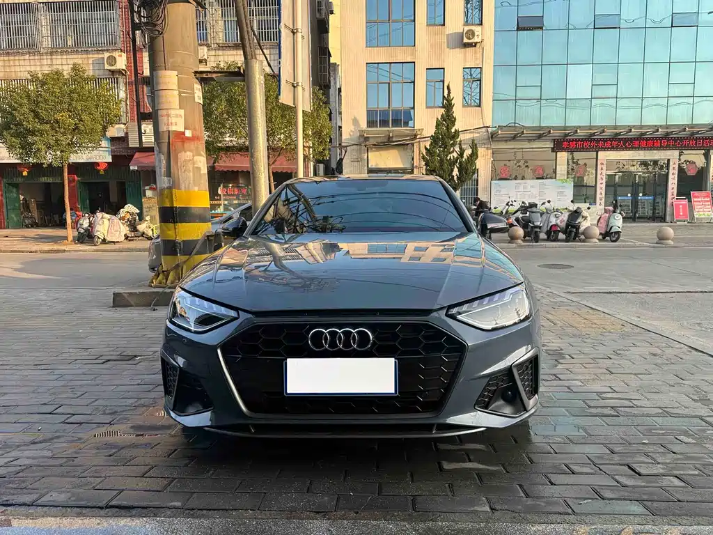 Audi A4 2022