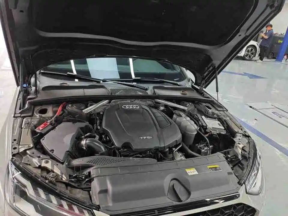 Audi A4 2023