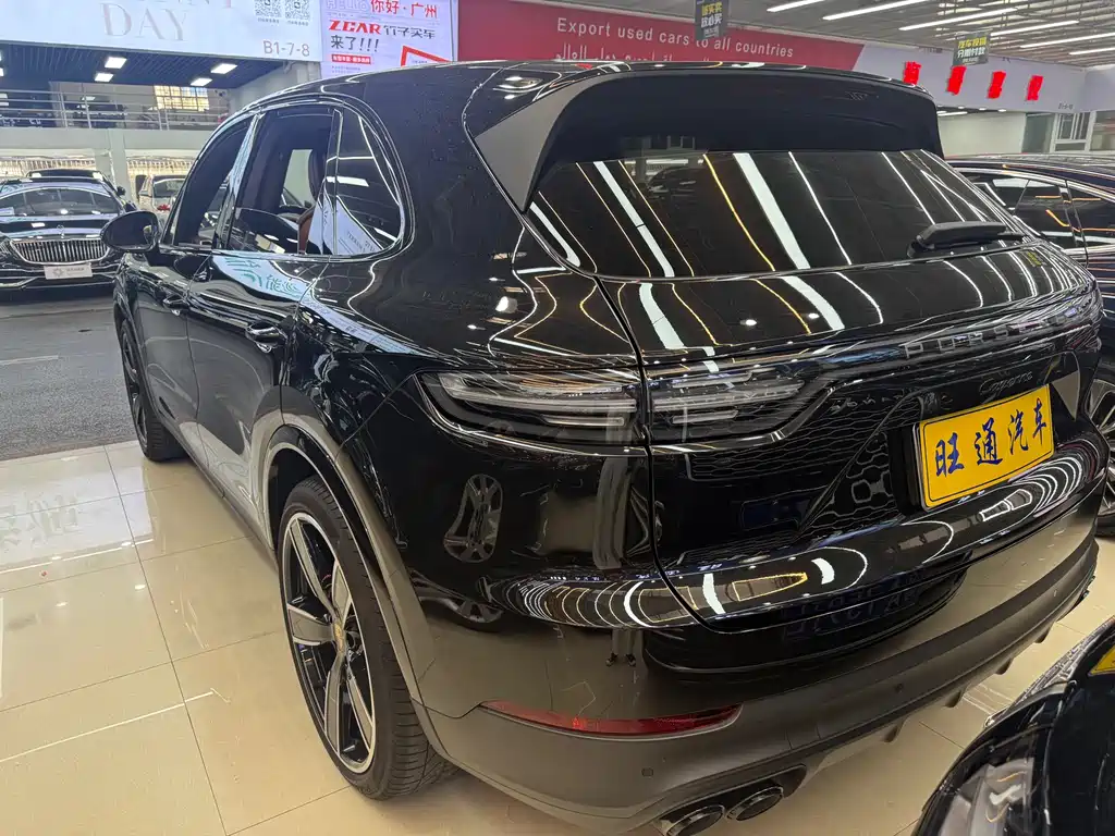 Porsche Cayenne 2023