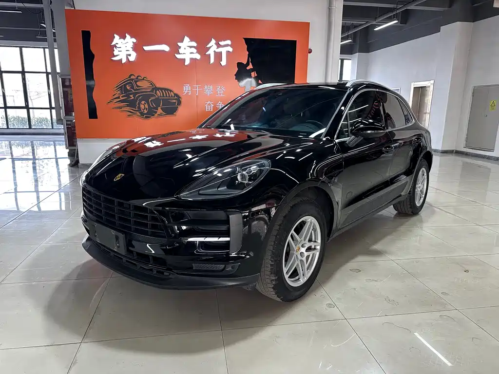 Porsche Macan 2021