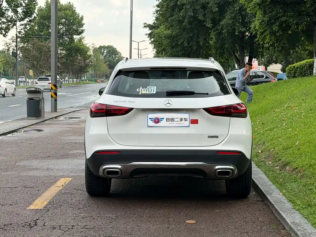 Mercedes-Benz GLA 2023