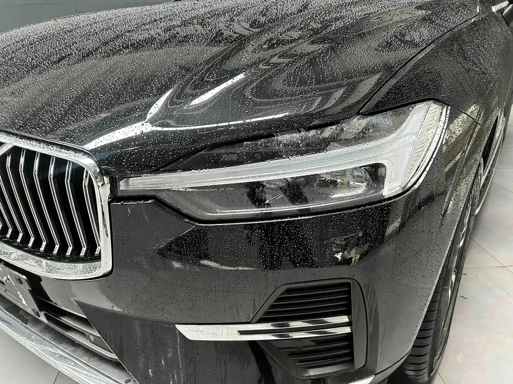 Volvo XC60 2024