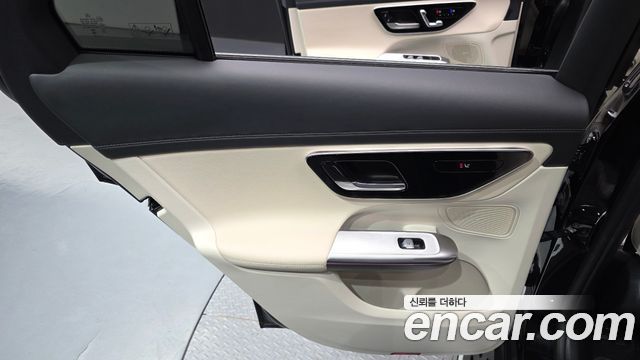Mercedes-Benz GLC 2023