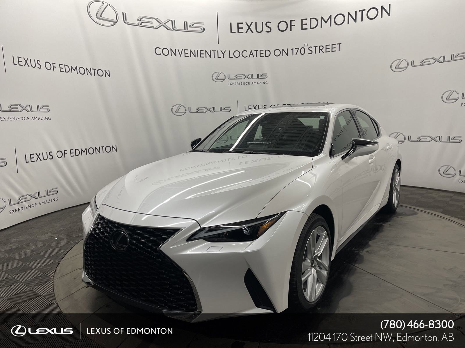 Lexus IS 2025