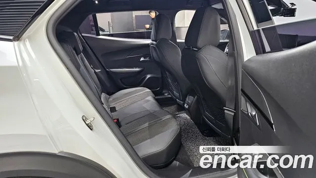 Peugeot 2008 2021