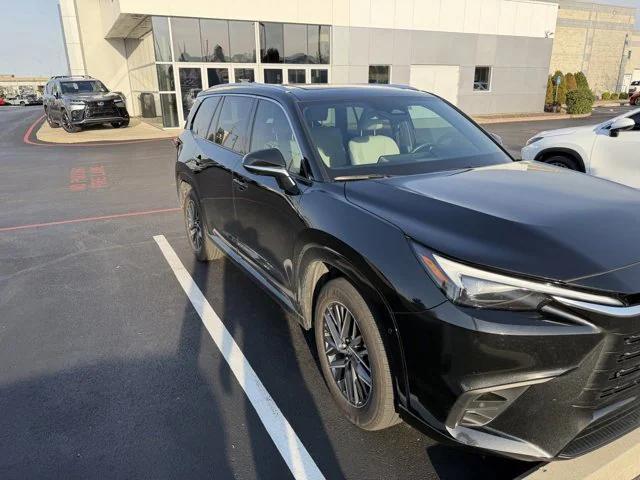 Lexus TX 2025