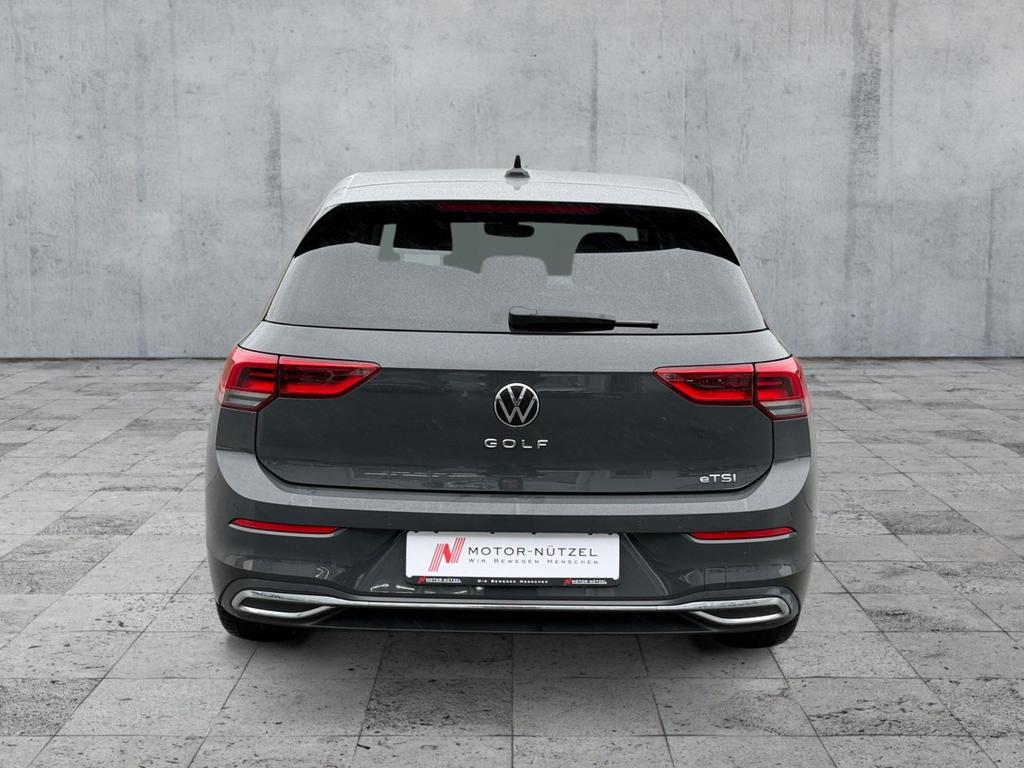Volkswagen Golf 2023