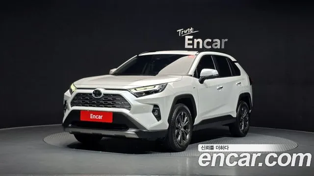 Toyota RAV4 2025