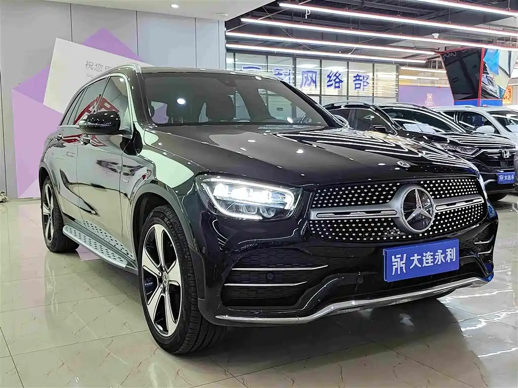 Mercedes-Benz GLC 2023