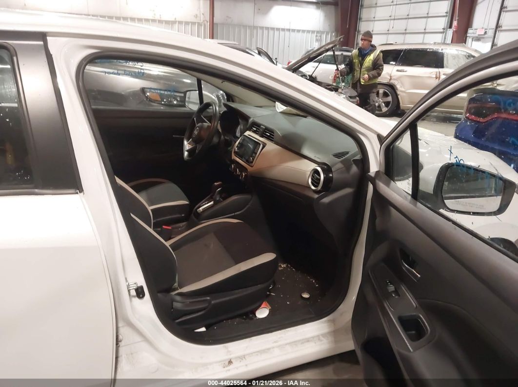 Nissan Versa 2021