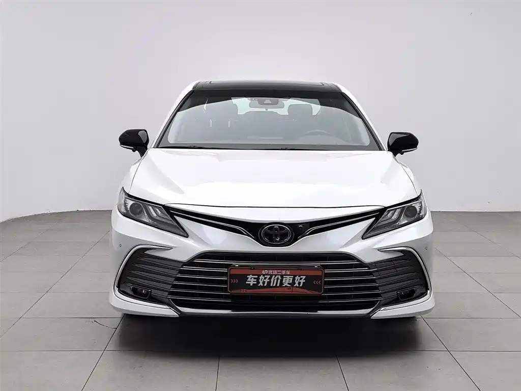 Toyota Camry 2023