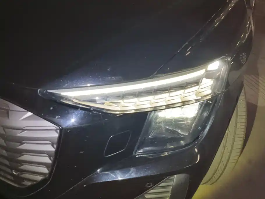 Audi Q5 e-tron 2024