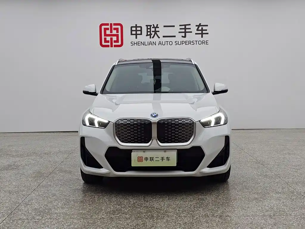 BMW iX1 2026