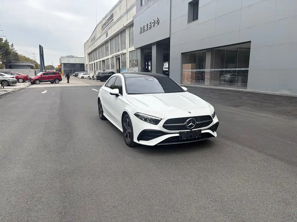 Mercedes-Benz A-Класс 2024