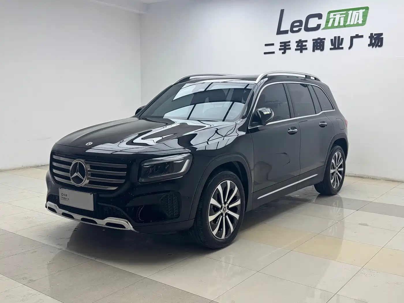 Mercedes-Benz GLB 2024