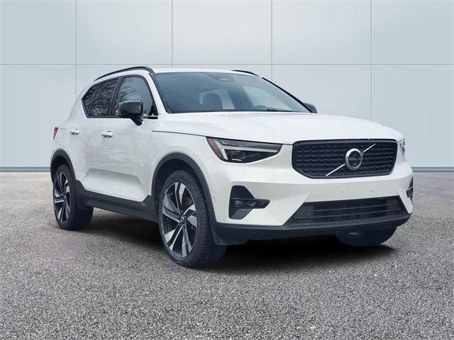 Volvo XC40 2024