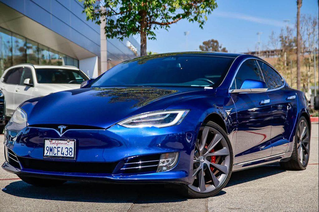 Tesla Model S 2021