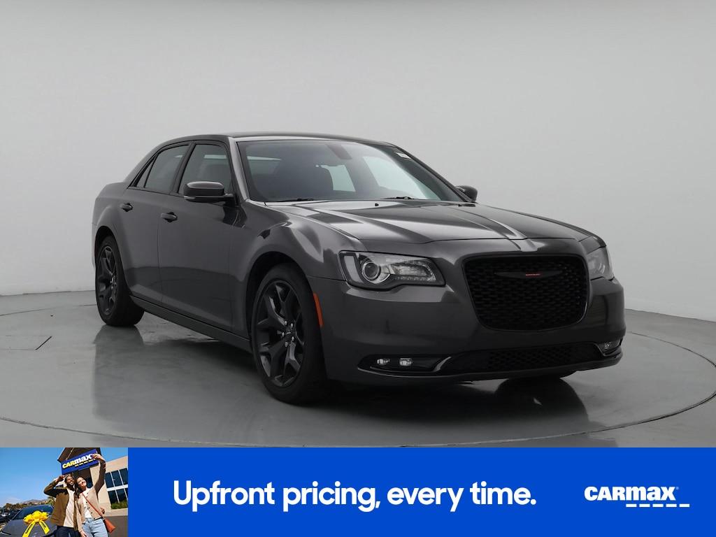 Chrysler 300 2023