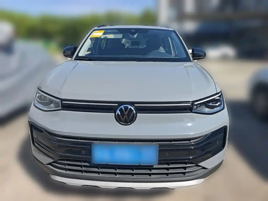 Volkswagen Tharu 2025