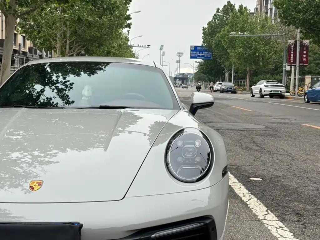 Porsche 911 2021