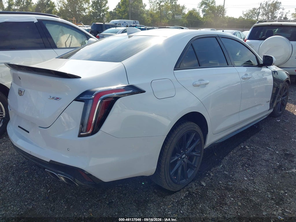 Cadillac CT4-V 2022