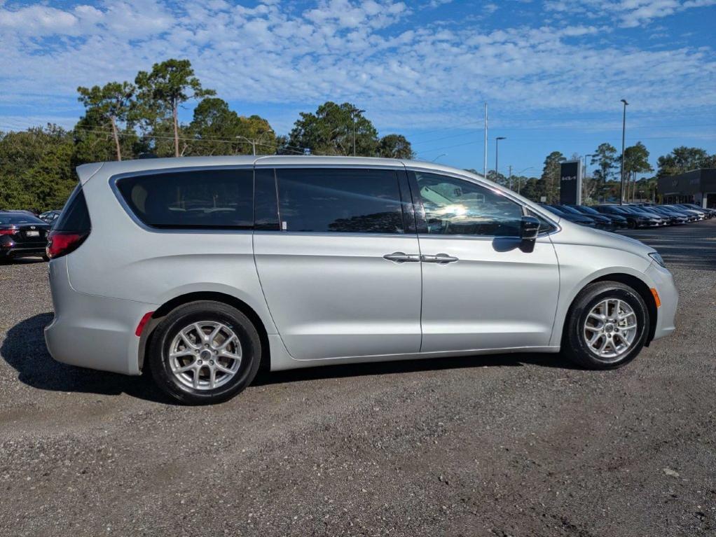 Chrysler Pacifica 2024