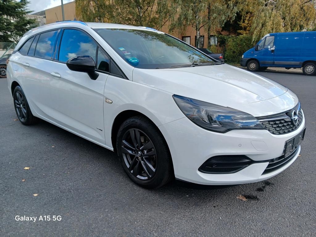 Opel Astra 2022