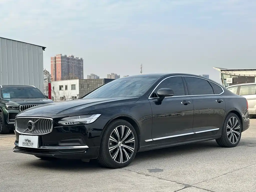 Volvo S90 2022