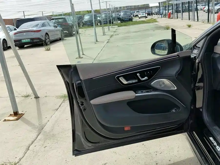 Mercedes-Benz EQS AMG 2025