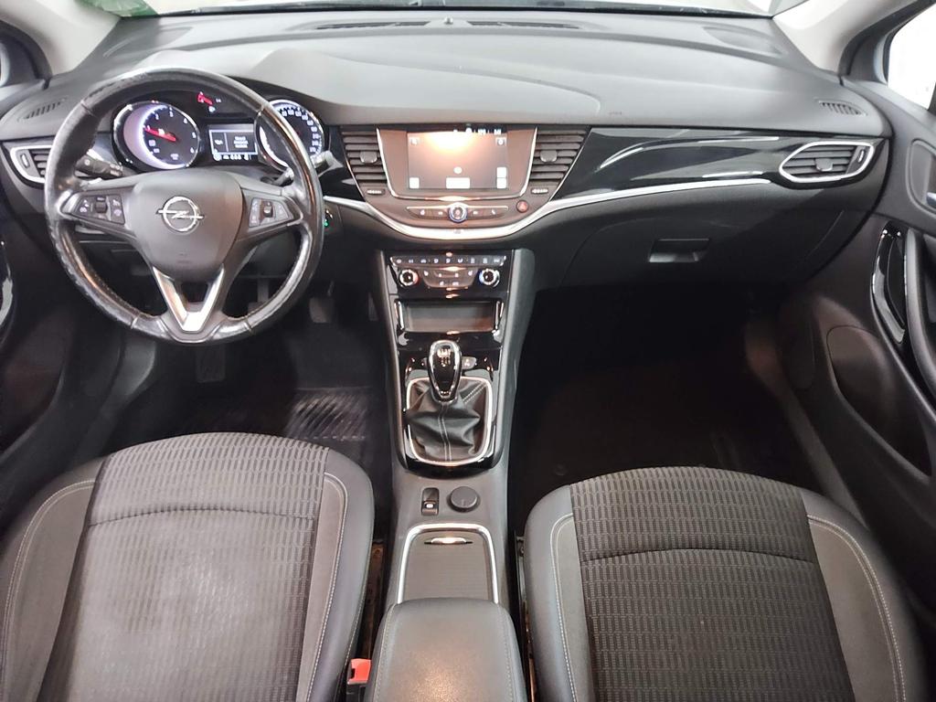 Opel Astra 2021