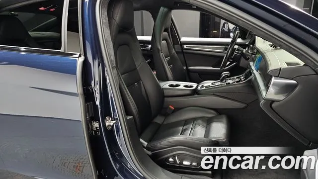 Porsche Panamera 2020