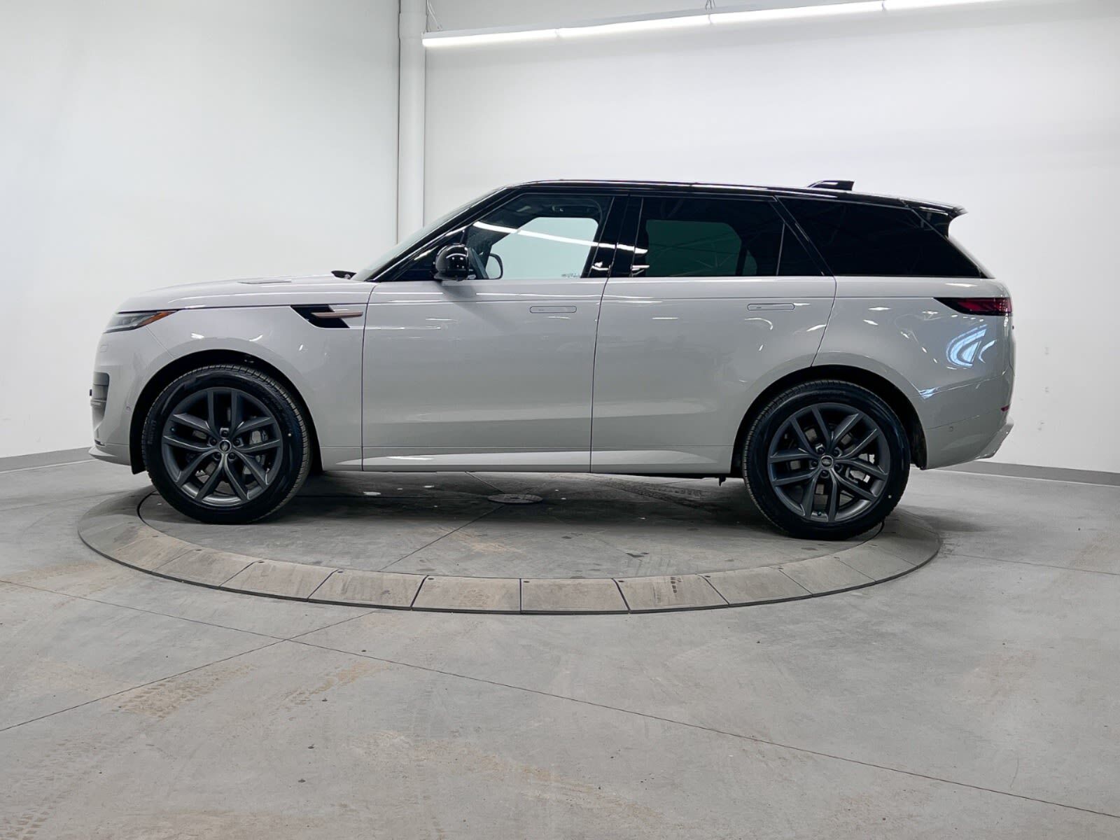Land Rover Range Rover Sport 2025