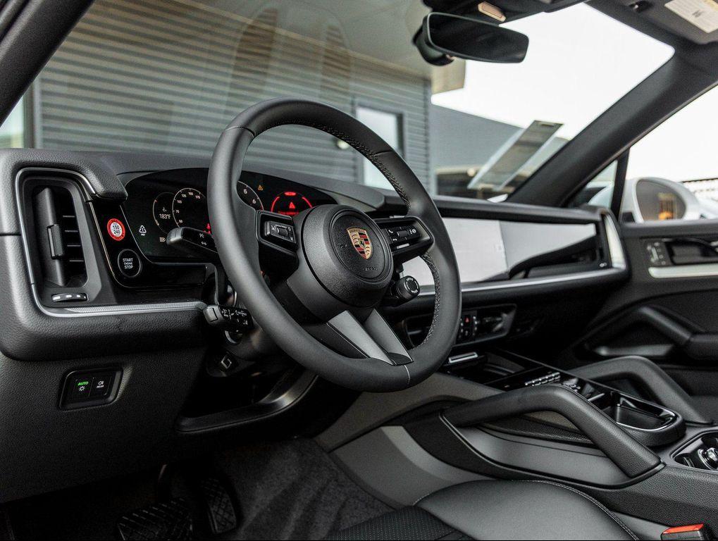 Porsche Cayenne 2025