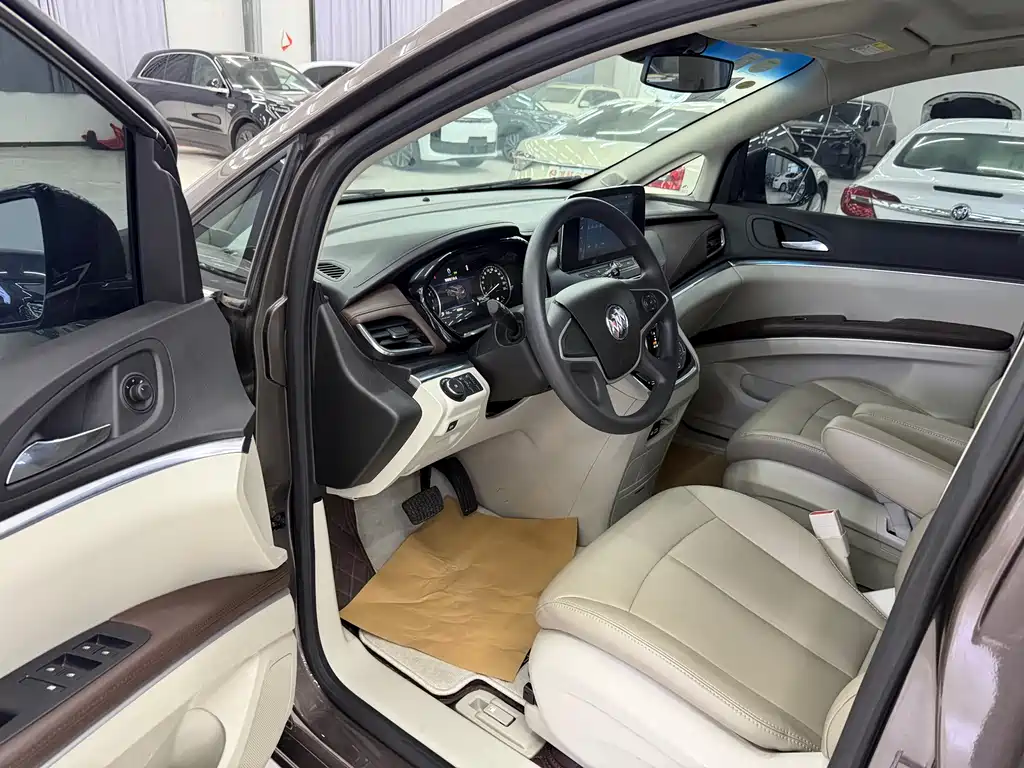 Buick GL8 2021