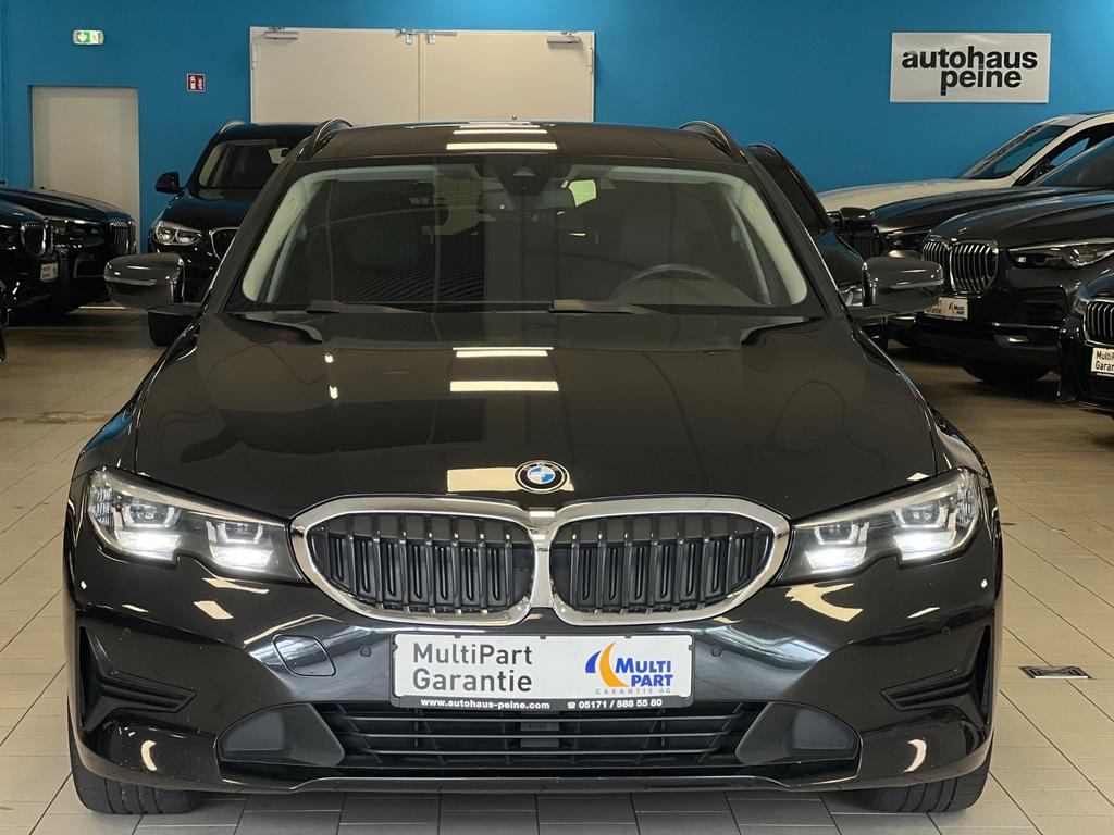 BMW 318 2021