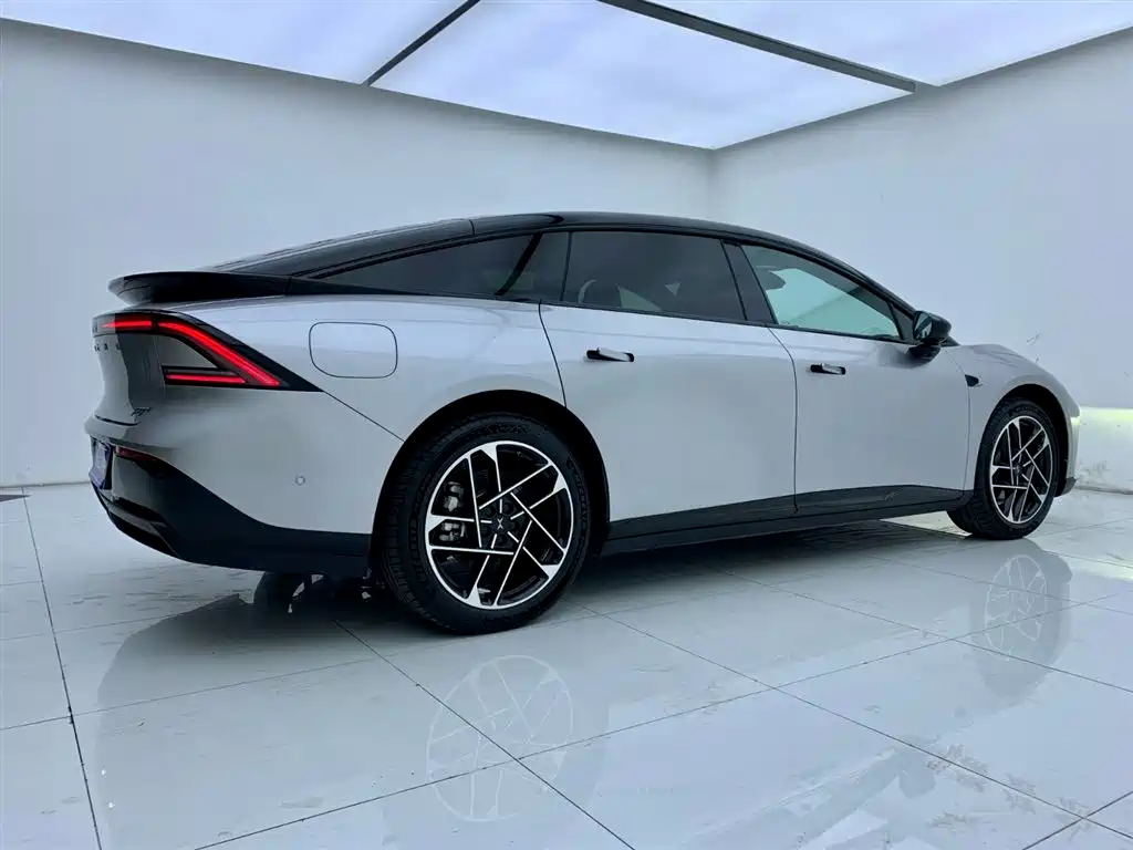 Xpeng P7+ 2025