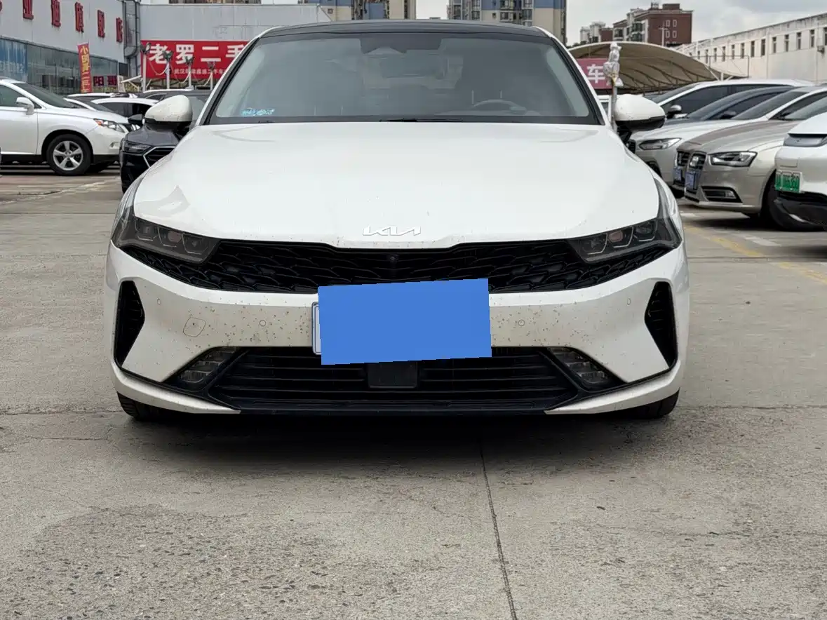 Kia K5 2023