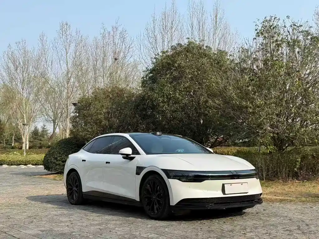 Zeekr 007 2024