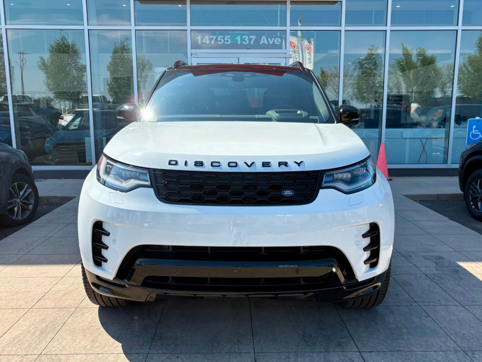 Land Rover Discovery 2024