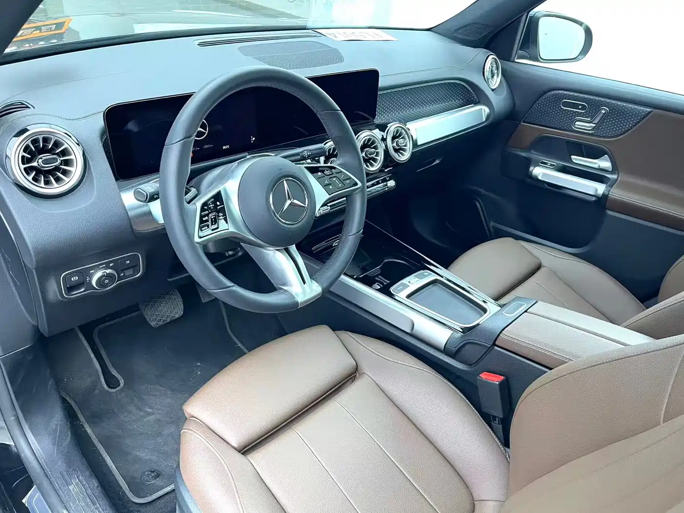 Mercedes-Benz EQB 2025