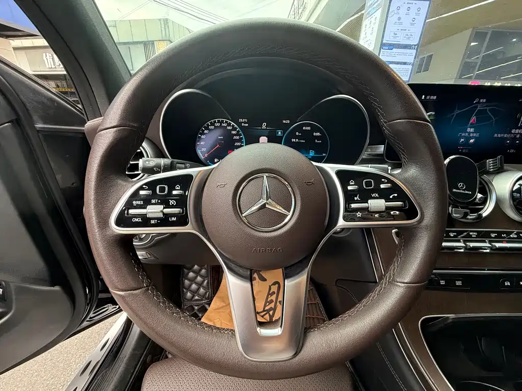 Mercedes-Benz GLC 2021
