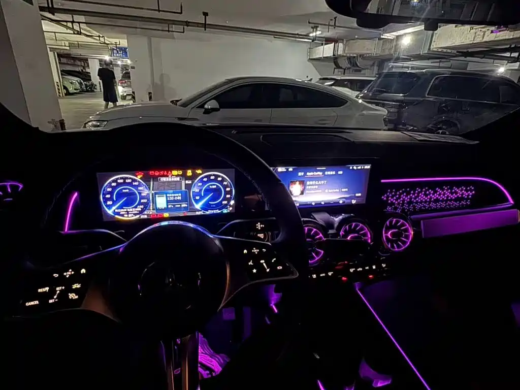 Mercedes-Benz EQB 2026